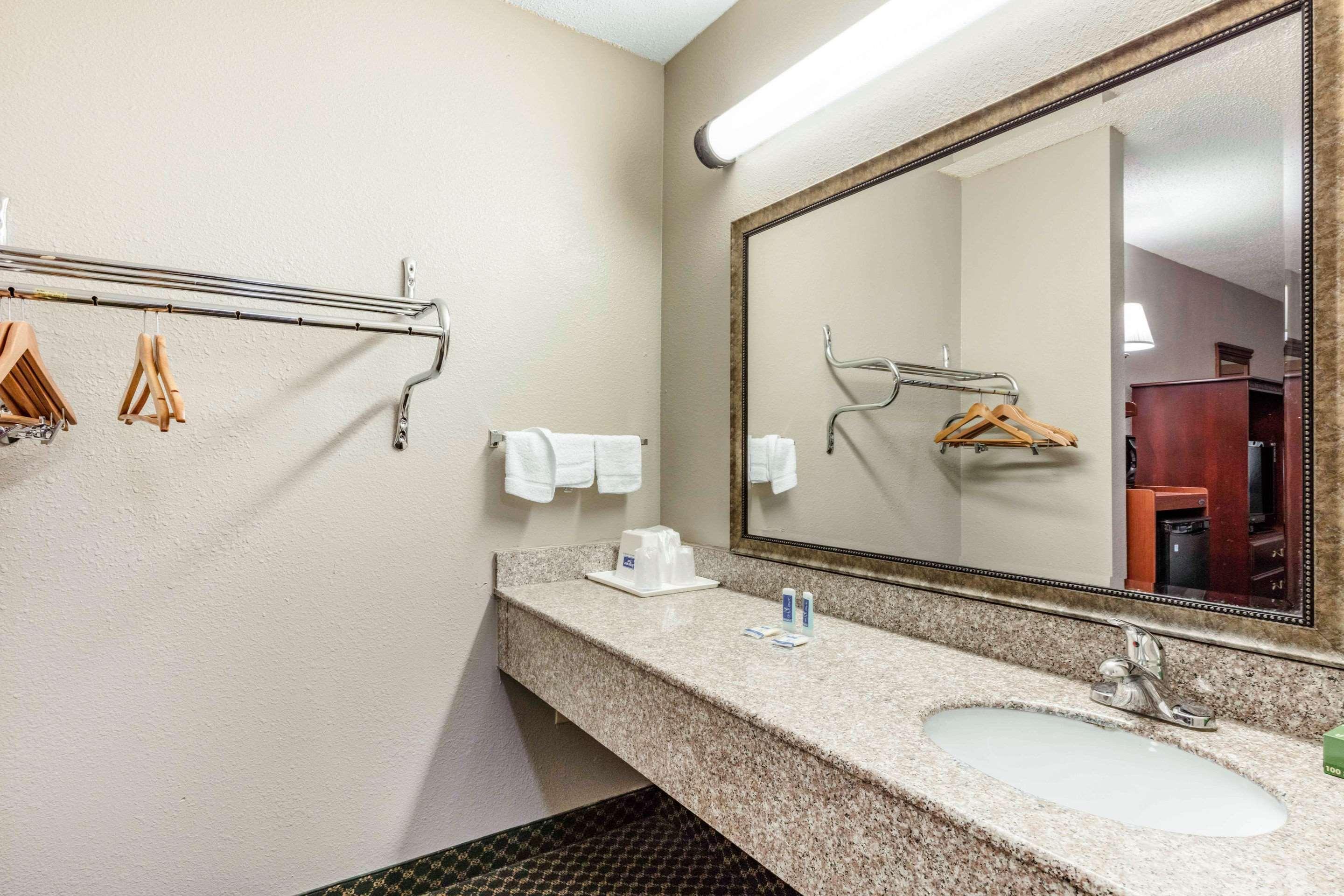 Rodeway Inn Prattville I-65 Exteriör bild