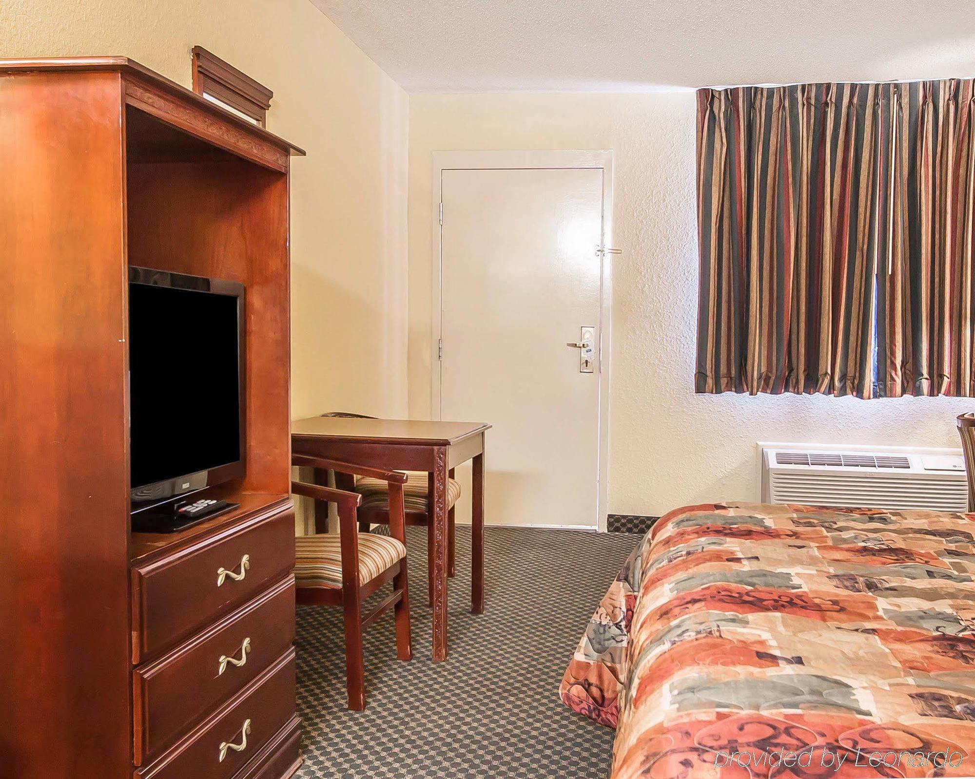 Rodeway Inn Prattville I-65 Exteriör bild